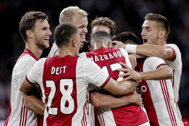 保罗19+9+8文班亚马空砍27+14 勇士力克马刺