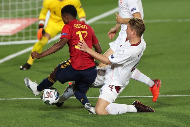 俱乐部杯-马奇34分宁波不敌深圳 周鹏11分